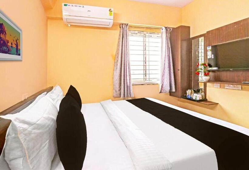 בית מלון כפרי Oyo Tulasi Premium Rooms