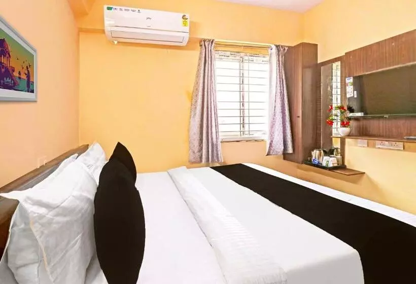 ホテル Oyo Tulasi Premium Rooms