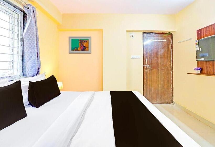 בית מלון כפרי Oyo Tulasi Premium Rooms