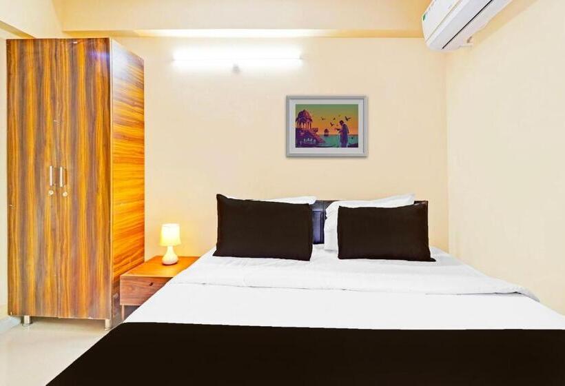 בית מלון כפרי Oyo Tulasi Premium Rooms