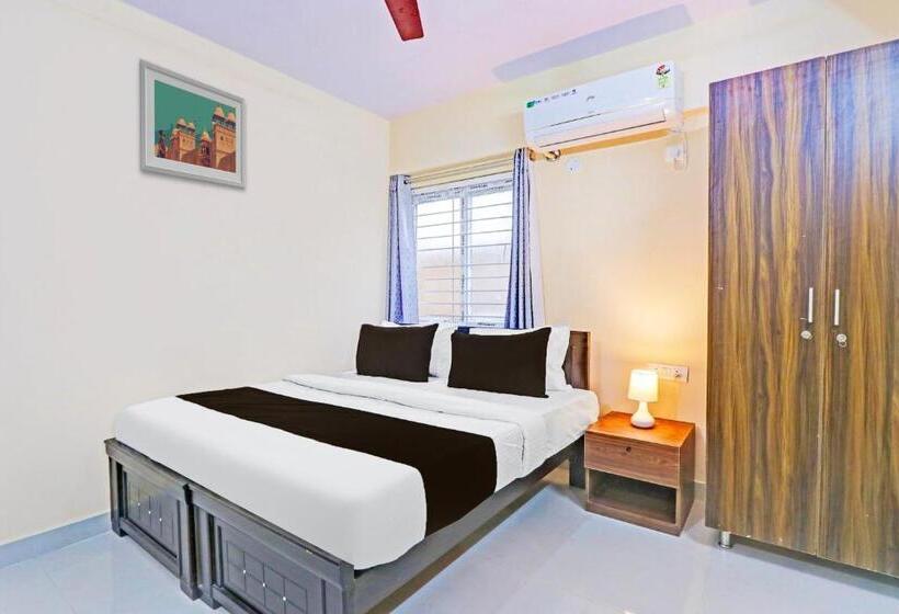 בית מלון כפרי Oyo Tulasi Premium Rooms