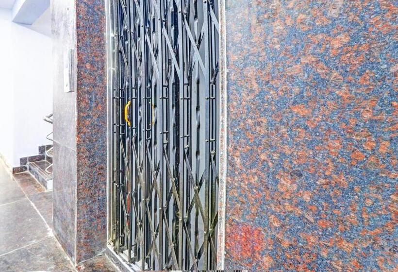 בית מלון כפרי Oyo Tulasi Premium Rooms