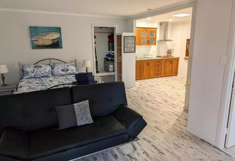 ペンション Behind The Hedge