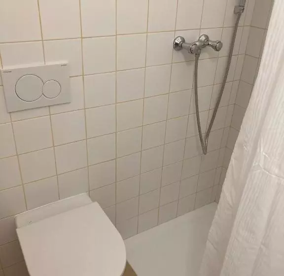 Majatalo Penzion Cholín