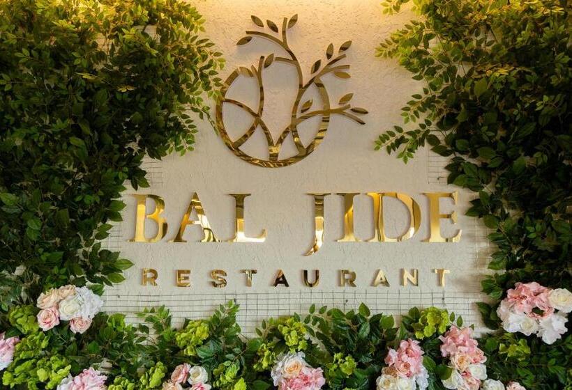 پانسیون Zhagalau Resort