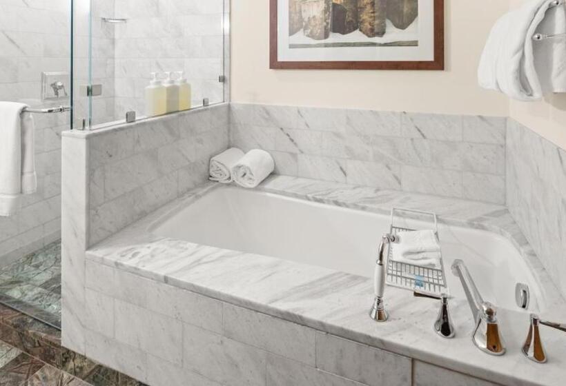 Resort 1310a 2bdrm Let It Snow 3rd Floor Mountain And Spruce Peak Views