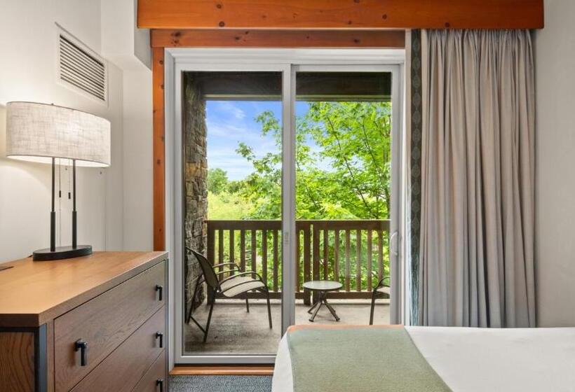 Resort 1310a 2bdrm Let It Snow 3rd Floor Mountain And Spruce Peak Views