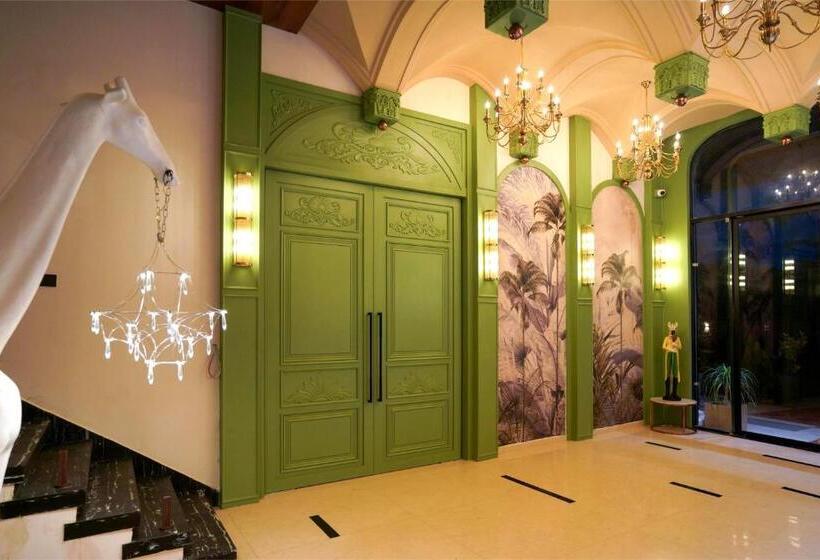 استراحتگاه Club Cabana