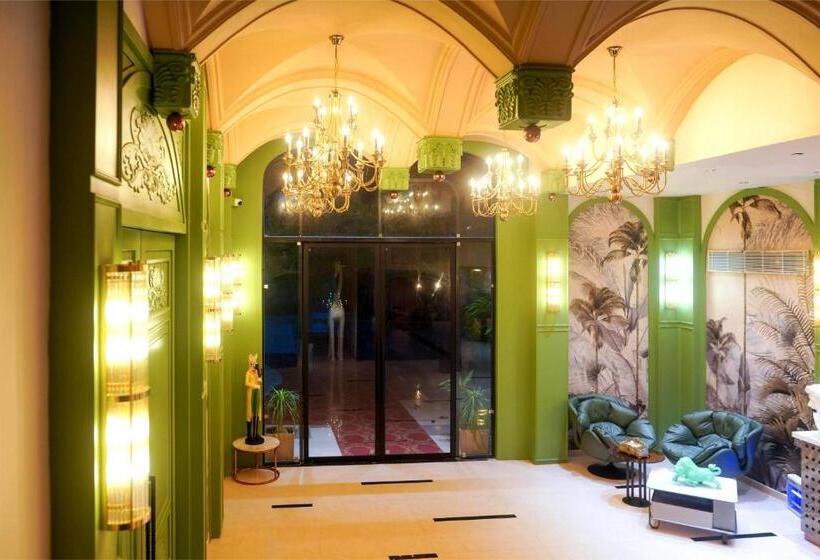 استراحتگاه Club Cabana