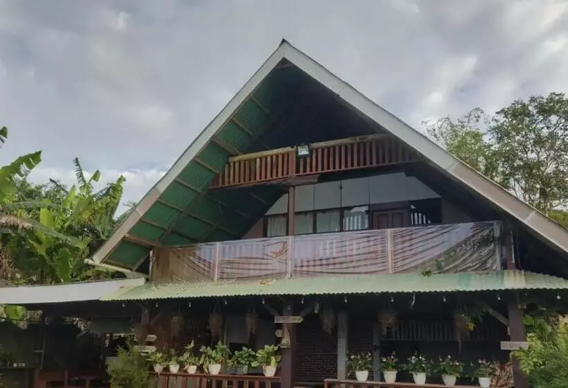 リゾートホテル Hollywood Hill Lengkoan