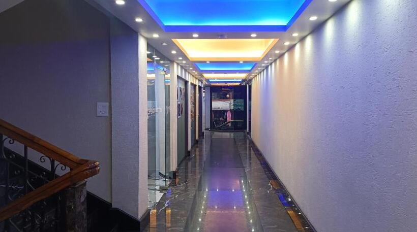 Xcelsior Hotel And Spa By Roh