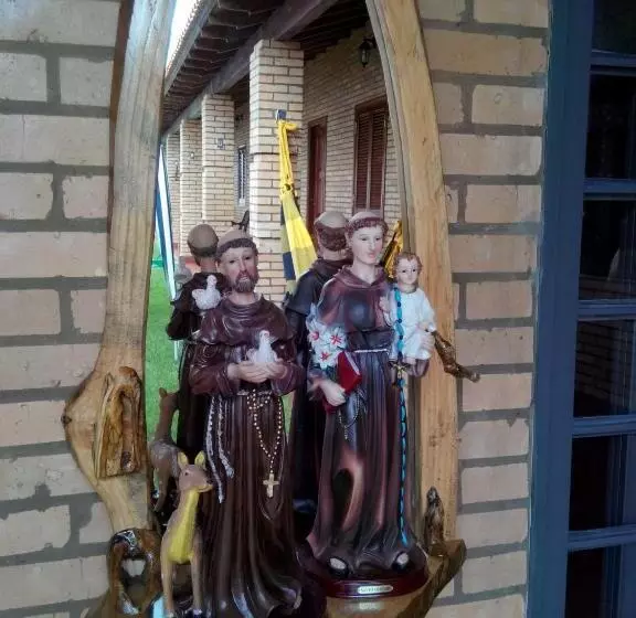 هاستل Posada Recanto Minguero