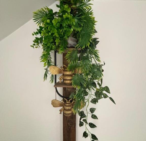 Общежитие The Olive Tree Bistro