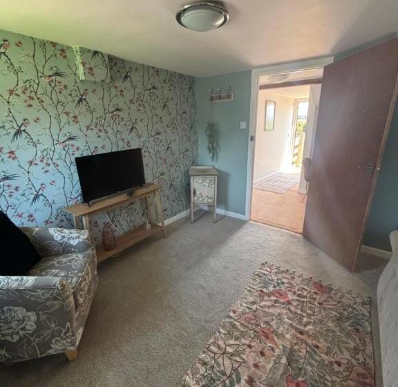 Общежитие The Olive Tree Bistro