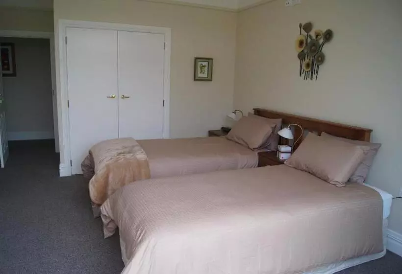 Aamiaismajoitus (B&B) Oliver S Farmstay