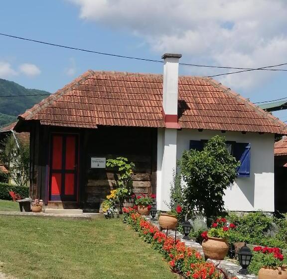 تختخواب و صبحانه Terzica Avlija