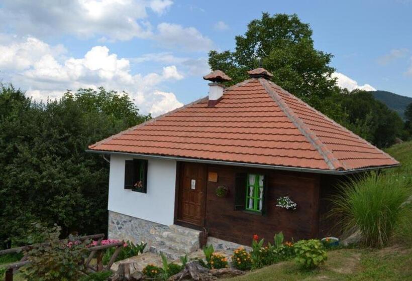 تختخواب و صبحانه Terzica Avlija