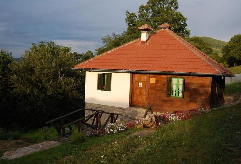 تختخواب و صبحانه Terzica Avlija