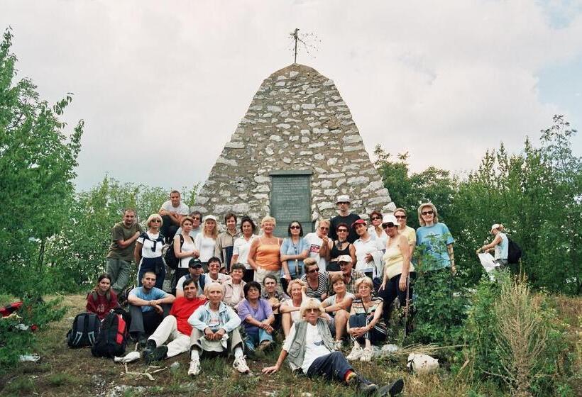 تختخواب و صبحانه Terzica Avlija