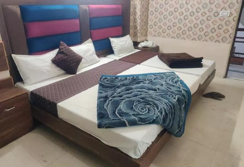 Hotel Bhavini
