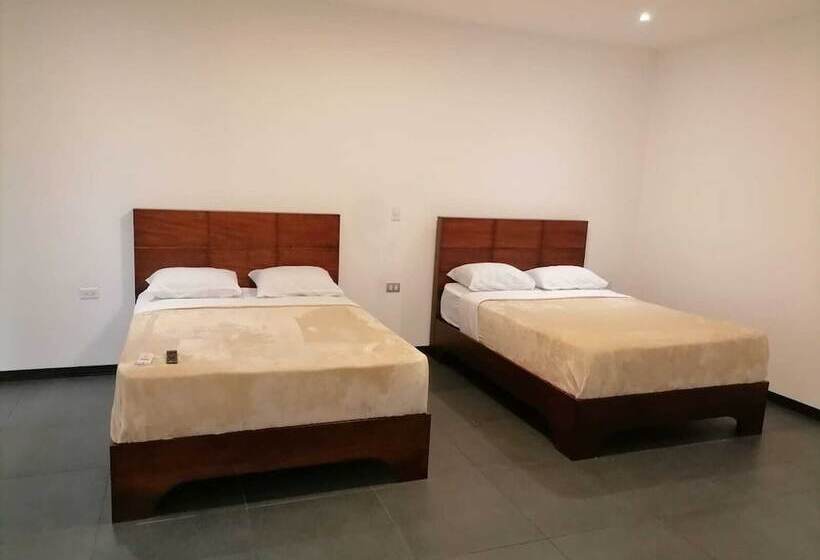 מלון כמוסות Scala Inn