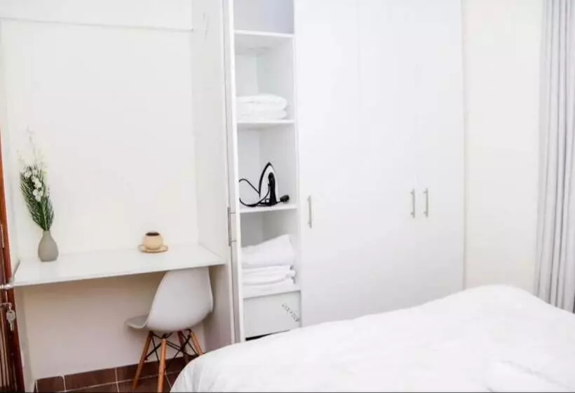 هتل Luxore Appartments