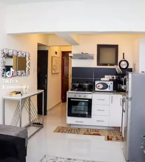 هتل Luxore Appartments