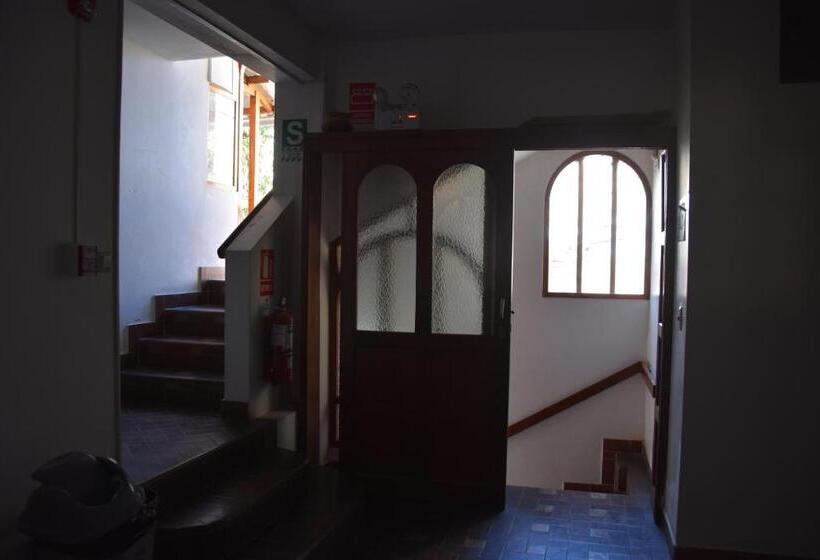 בית מלון כפרי Rajutuna Inn