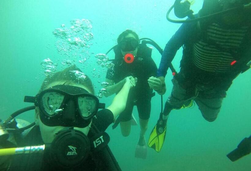 בית מלון כפרי Ashok Villa