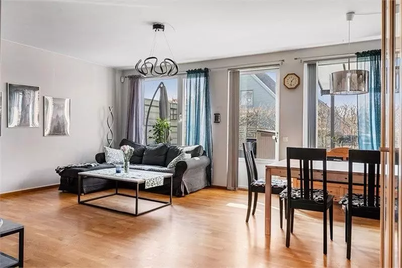 ペンション 5 Bed Rooms House With Jacuzzi, Free Parking, And 2 Toilets Bath In Malmö