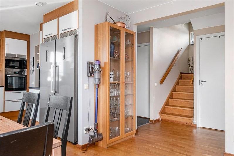 Пансион 5 Bed Rooms House With Jacuzzi, Free Parking, And 2 Toilets Bath In Malmö