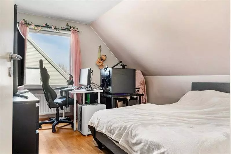 ペンション 5 Bed Rooms House With Jacuzzi, Free Parking, And 2 Toilets Bath In Malmö