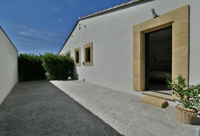 بنسيون Une Nuit En Luberon