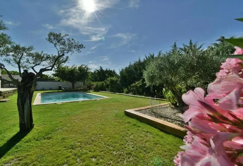 Majatalo Une Nuit En Luberon