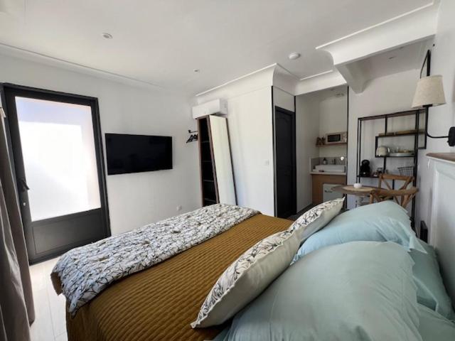 بنسيون Une Nuit En Luberon