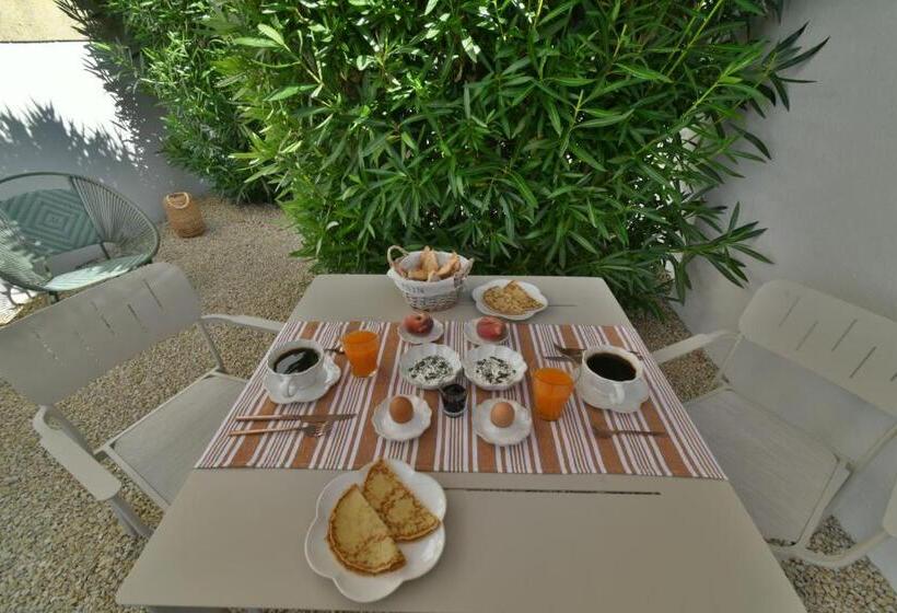 بنسيون Une Nuit En Luberon