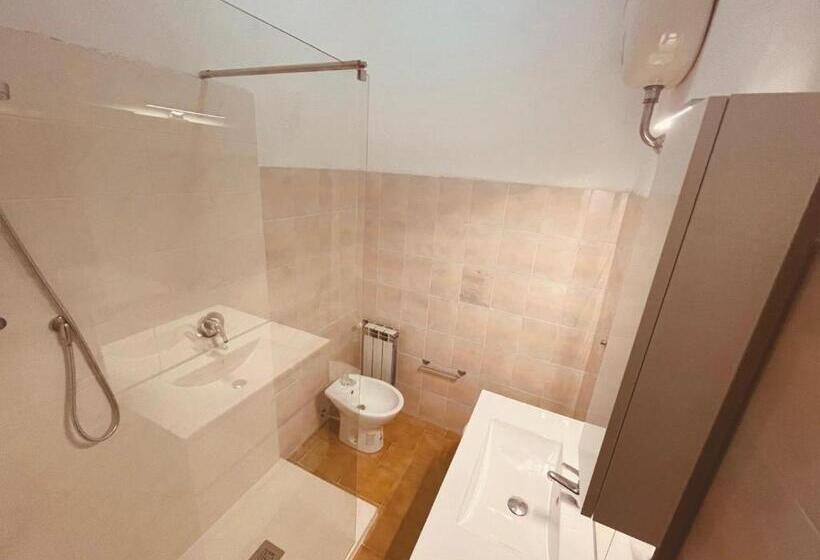 ペンション Ussassai Profumi D Ogliastra