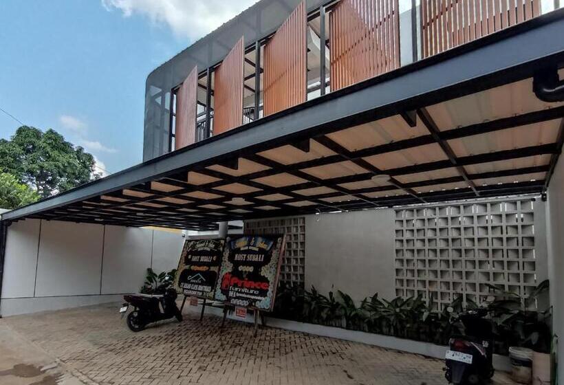 Urbanview Hotel Subali Purwokerto