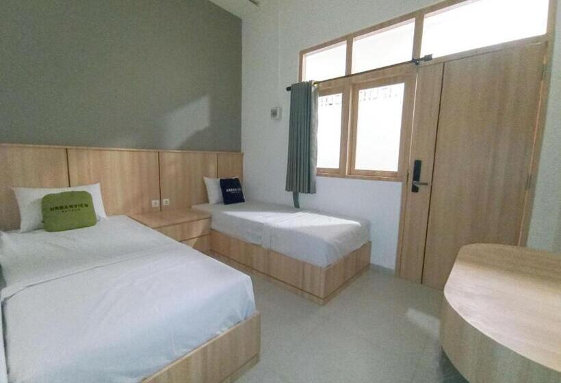 Urbanview Hotel Subali Purwokerto