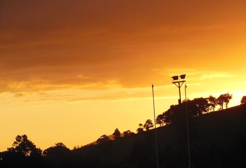 צימר Landfall Cottage