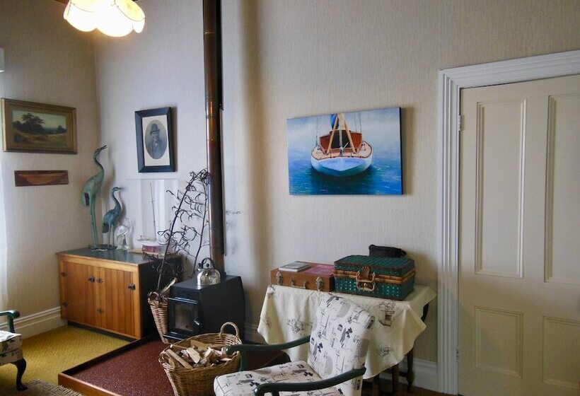 צימר Landfall Cottage