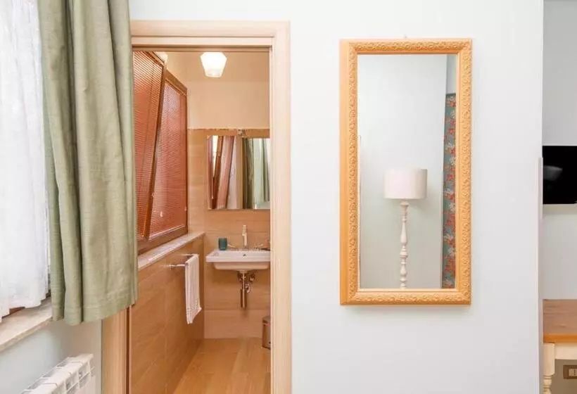 تختخواب و صبحانه Rooms 66