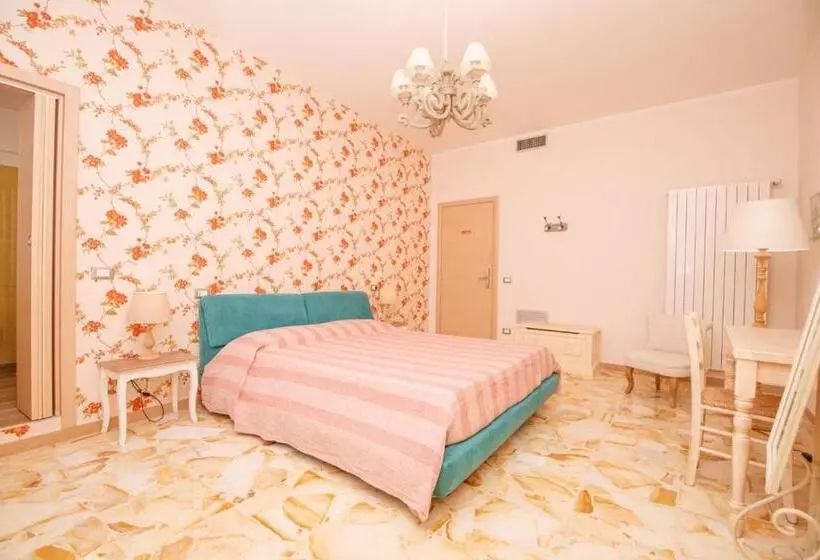 تختخواب و صبحانه Rooms 66