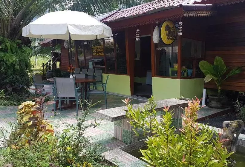 Comfy Lodge Resort