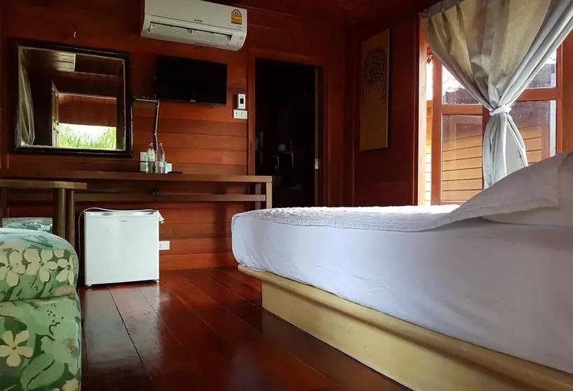 Comfy Lodge Resort