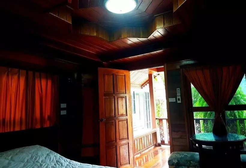 Comfy Lodge Resort