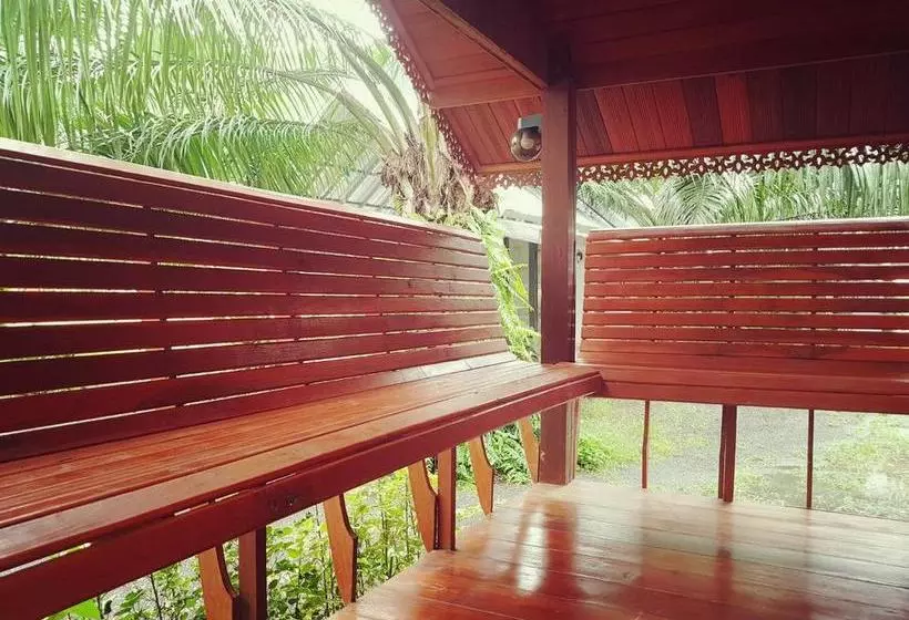 Comfy Lodge Resort