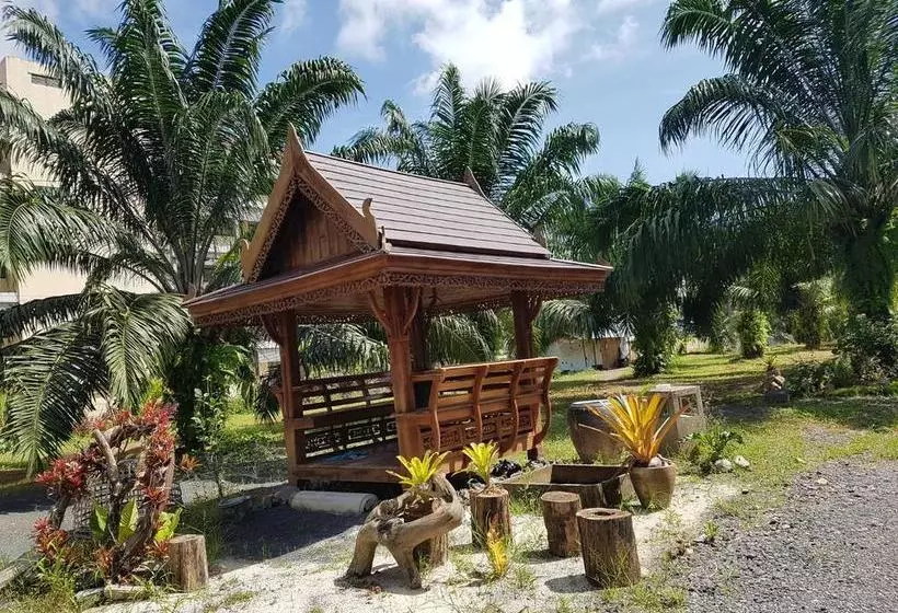 Comfy Lodge Resort