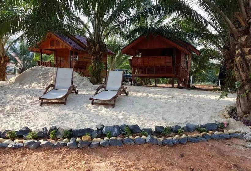 Comfy Lodge Resort