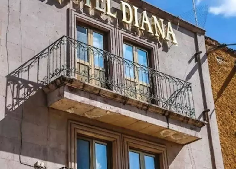 ホテル Diana